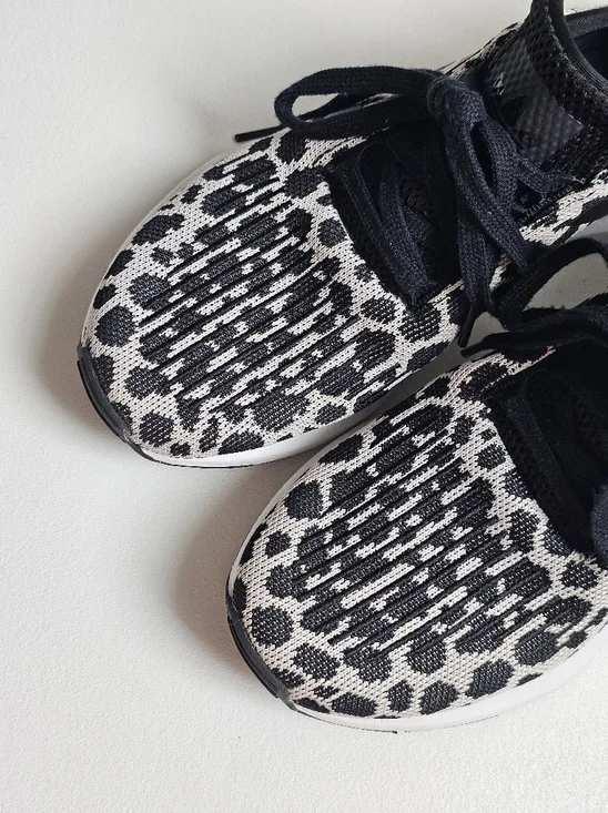 Adidas Swift Run Leopard Cheetah Print Alumina Black White Sneakers Women’s 8 - Picture 4 of 11